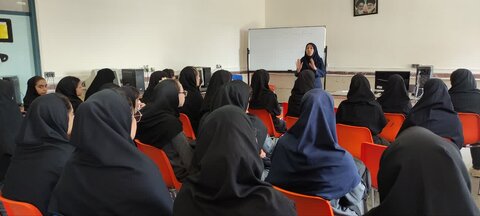 تویسرکان| آگاه‌سازی و آموزش مهارتهای خود مراقبتی به دختران هنرستان فاطمه الزهرا