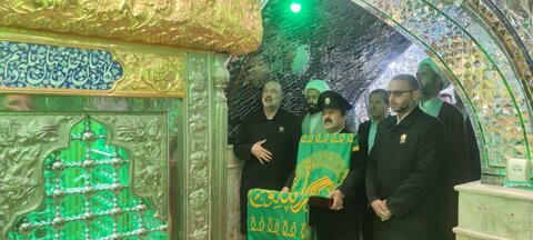 گزارش تصویری| استقبال از خادمین امام رضا (ع) و پرچم گردانی بارگاه ملکوتی در اسکو