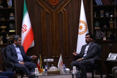دیدار آقای فتحی نماینده سنندج با رئیس سازمان بهزیتی کشور
