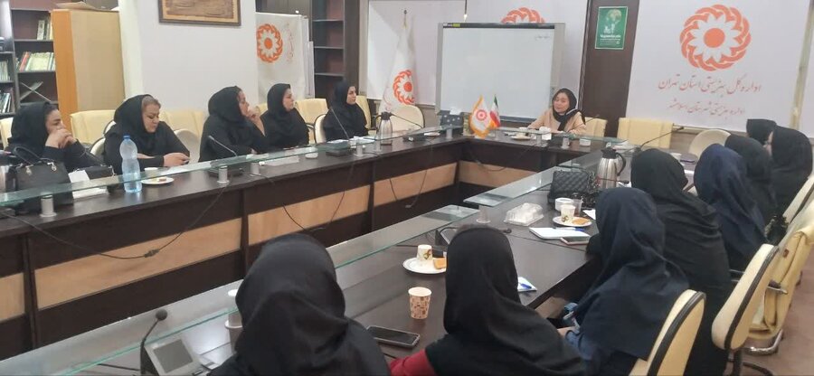 اسلامشهر | برگزاری دوره آموزش باز آموزی مراقبین رسمی مرکز توانبخشی و مراقبتی مبتنی بر خانواده