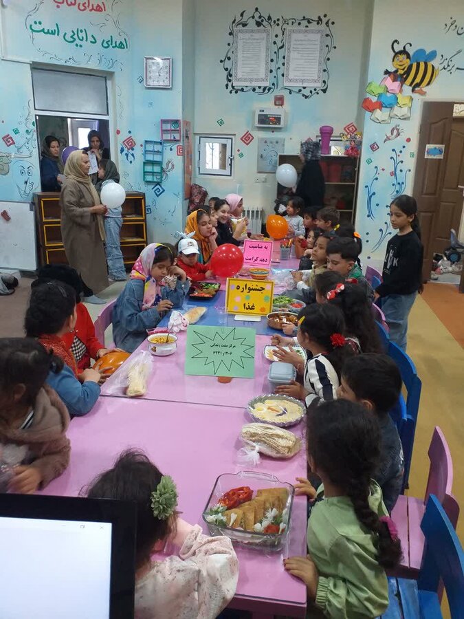تویسرکان| برگزاری مراسم جشن روز دختر در کتابخانه عترت