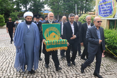 مراسم استقبال از کاروان خادمین آستان قدس رضوی(ع) به مناسبت دهه کرامت در اداره کل بهزیستی گیلان