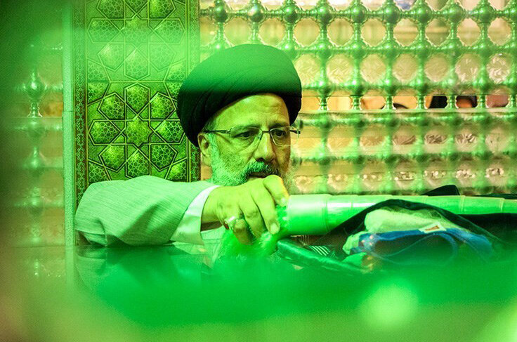 پیام تسلیت مدیر کل بهزیستی استان اصفهان در پی شهادت رئیس جمهور مجاهد و هیئت همراه