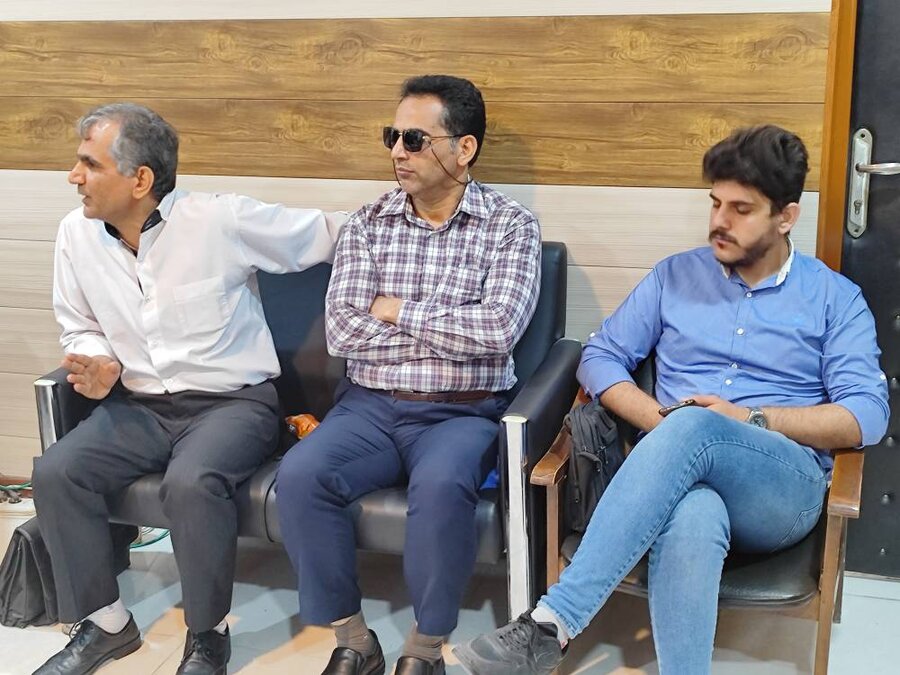 نشست هم اندیشی مدیرکل بهزیستی استان بوشهر با جامعه معلولین درخصوص مناسب سازی محیط شهری