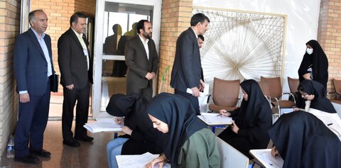 آزمون استخدامی