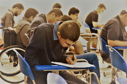 آزمون استخدامی