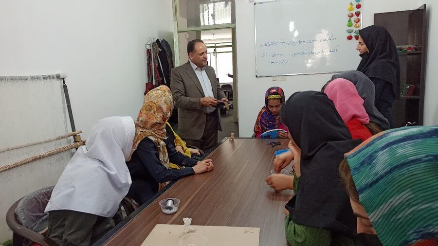 دیدار رییس حراست و مسئول ارزیابی عملکرد بهزیستی استان با پرسنل بهزیستی کامیاران