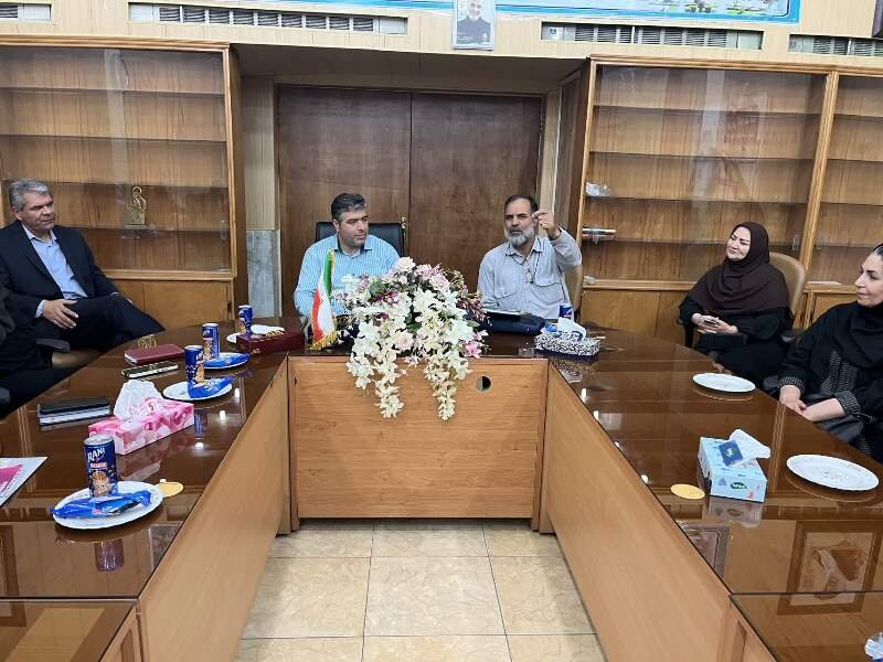 اصفهان| نشست روشنگری با موضوع دستاوردهای انقلاب اسلامی و اهمیت حضور در انتخابات