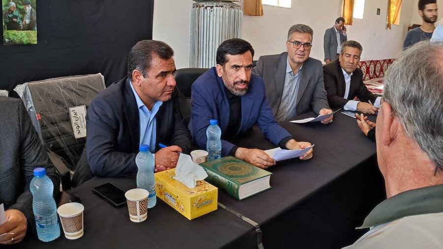 دیدار صمیمی معاون وزیر و رئیس سازمان بهزیستی کشور با مردم شهرستان چوار دیدار صمیمی معاون وزیر و رئیس سازمان بهزیستی کشور با مردم شهرستان چوار