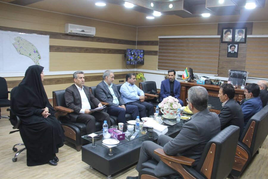 دیدار معاون وزیر و رئیس سازمان بهزیستی کشور با فرماندار ایوان دیدار معاون وزیر و رئیس سازمان بهزیستی کشور با فرماندار ایوان