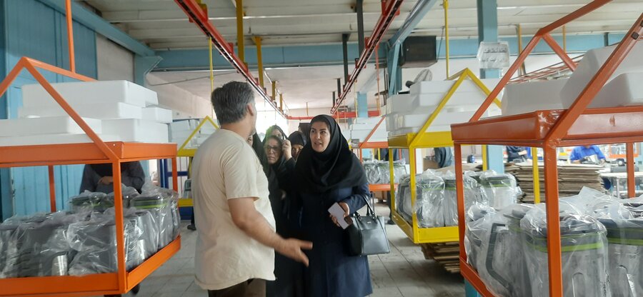 راهیان پیشرفت| بازدید کارکنان بهزیستی از کارخانه اسنوا