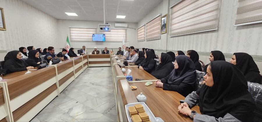 جلسه جهاد تبیین در بهزیستی شهرستان شاهین دژ