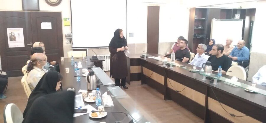 اسلامشهر | برگزاری جلسه آموزشی توانبخشی ویژه افراد دارای معلولیت