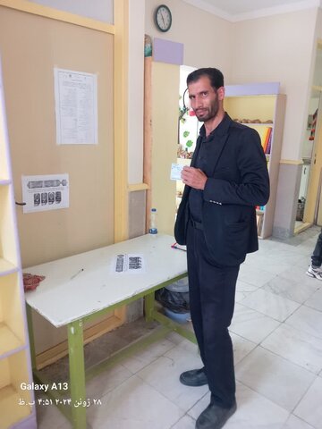 گزارش تصویری |  حضور پرشور گروه های هدف بهزیستی در شعب اخذ رأی شهرستان‌های استان اردبیل