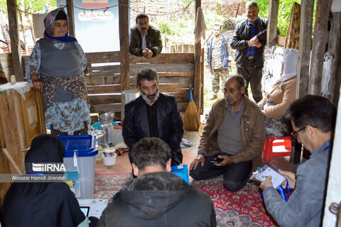 گزارش تصویری | حضور خانواده بزرگ بهزیستی استان گیلان در شعبات اخذ رأی ریاست جمهوری
