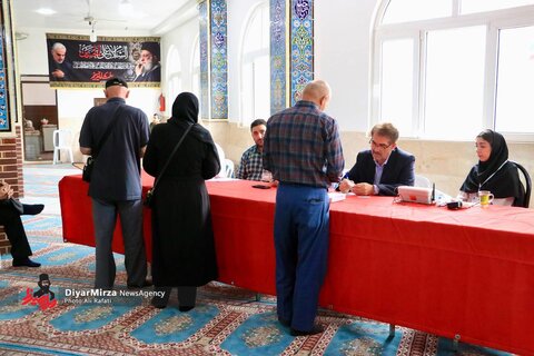 گزارش تصویری | حضور خانواده بزرگ بهزیستی استان گیلان در شعبات اخذ رأی ریاست جمهوری