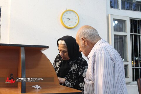 گزارش تصویری | حضور خانواده بزرگ بهزیستی استان گیلان در شعبات اخذ رأی ریاست جمهوری