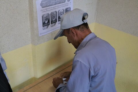 گزارش تصویری | حضور خانواده بزرگ بهزیستی استان گیلان در شعبات اخذ رأی ریاست جمهوری