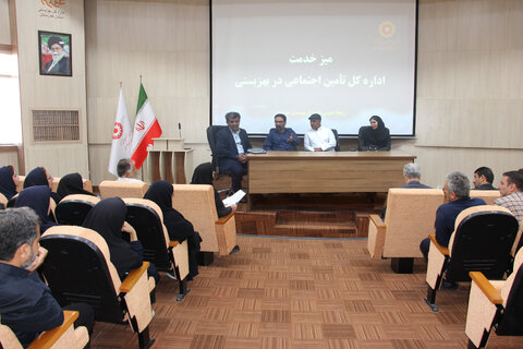 گزارش تصویری|برپایی میزخدمت سازمان تامین اجتماعی در اداره کل بهزیستی خوزستان