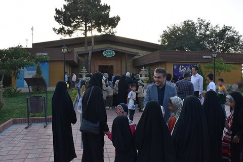 گزارش تصویری| تمامی فرزندان مراکز شبانه‌روزی بهزیستی مشهد میهمان خوان با برکت امام مهربانی‌ها شدند