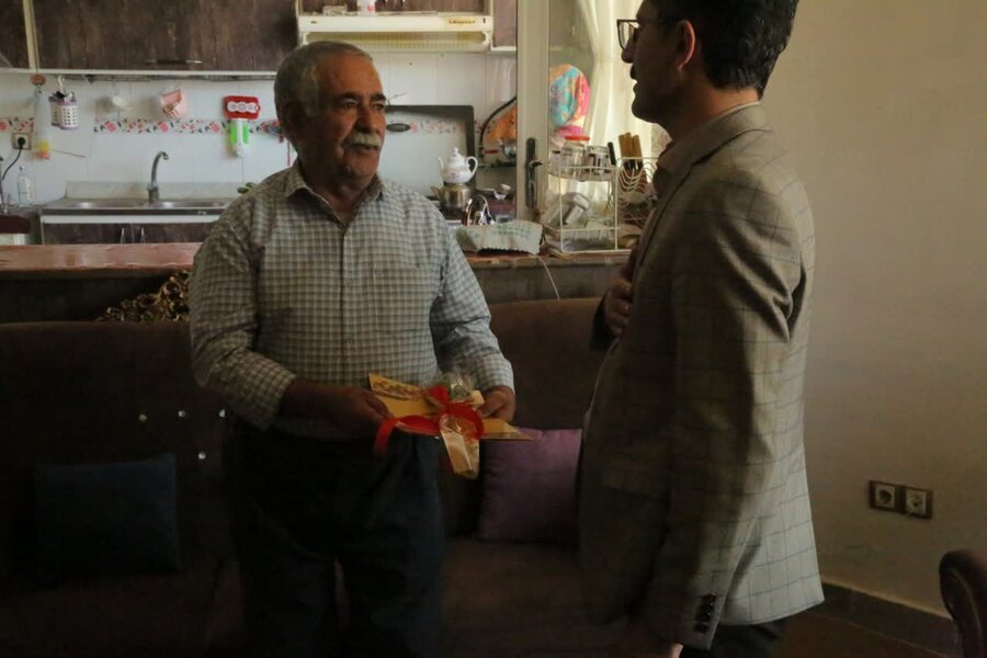 تجلیل و تقدیر مدیرکل بهزیستی کردستان از بازنشستگان