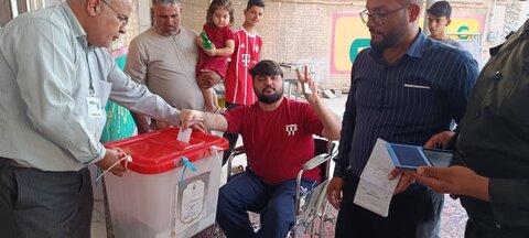 گزارش تصویری| حضورجامعه هدف و خانواده بزرگ بهزیستی خوزستان در دور دوم انتخابات ریاست جمهوری