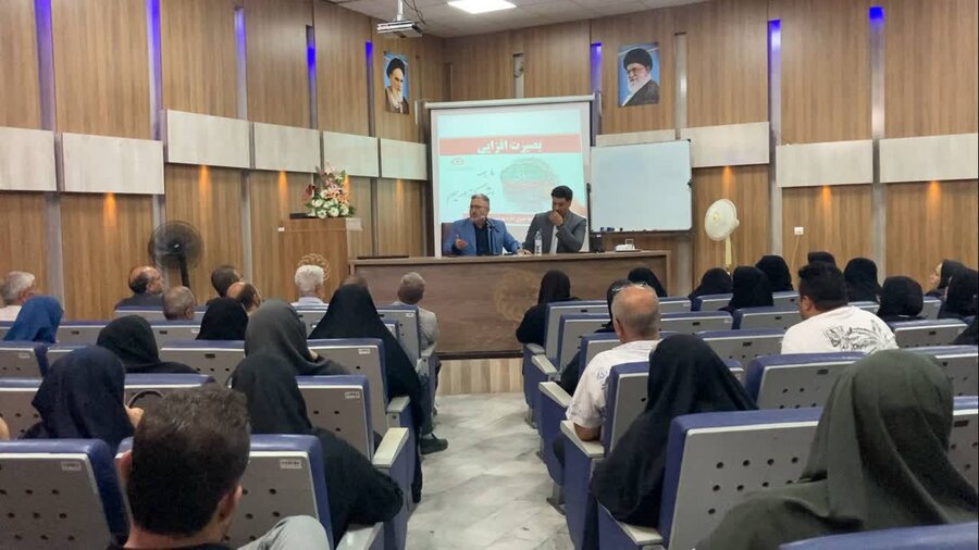شهریار | برگزاری جلسه بصیرت افزایی با حضور فرمانده سپاه ناحیه