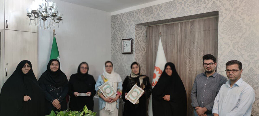 برگزاری مراسم تکریم و تجلیل از بانوان سرپرست خانواده در اسکو