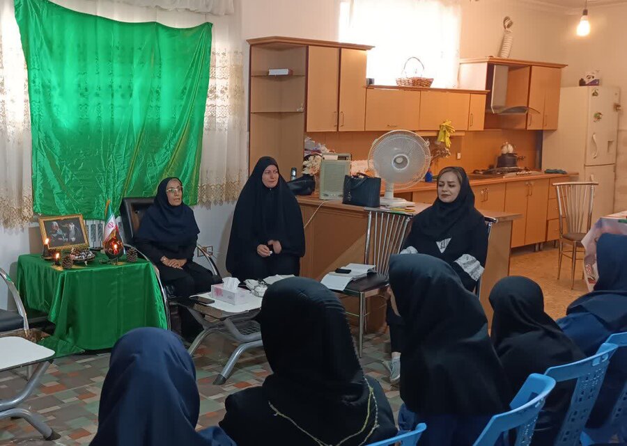 مراسم زیارت عاشورا در مرکز حرفه آموزی شوق زیستن بهزیستی شاهین دژ