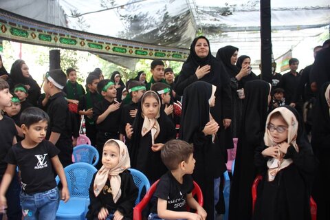همایش شیرخوارگان حسینی در شیرخوارگاه امام علی (ع) برگزار شد