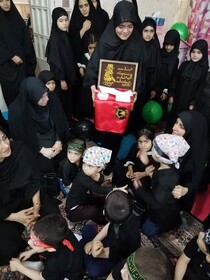 گزارش تصویری| مراسم "سوگواره شیرخوارگان حسینی، بهشتیان حسینی" در شیرخوارگاه صدف قم برگزار شد