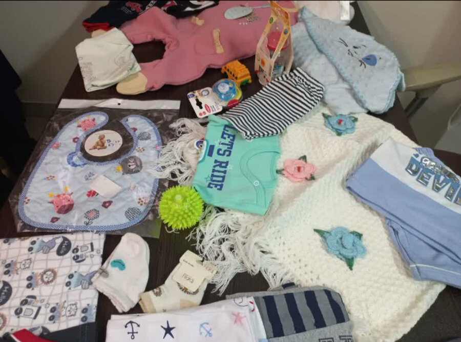 کرج | اهداء سیسمونی نوزاد به خانواده کم برخوردار تحت پوشش بهزیستی کرج کرج | اهداء سیسمونی نوزاد به خانواده کم برخوردار تحت پوشش بهزیستی کرج