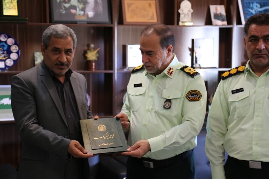 فرمانده نیروی انتظامی استان کردستان از مدیرکل بهزیستی تقدیر کرد