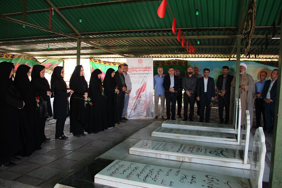 گزارش تصویری|کارکنان بهزیستی خوزستان به مناسبت هفته بهزیستی گلزار شهدا را غبارروبی کردند