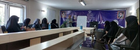 فردیس | جلسه آموزشی بانوان فعّال اجتماعی شهرستان فردیس برگزار شد