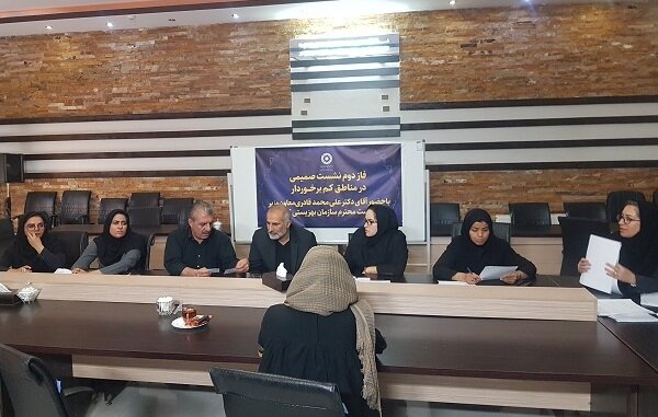 شاهین شهر و میمه | فاز دوم نشست صمیمی در مناطق کم برخوردار در شاهین شهر آغاز شد
