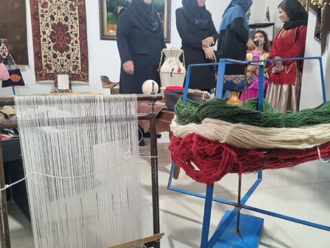 افتتاح نمایشگاه و کارگاه قالیبافی به مناسبت گرامیداشت هفته بهزیستی