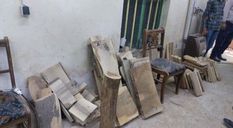 طالقان | بازدید از کارگاه ساخت مصنوعات چوبی مددجوی حوزه توانبخشی طالقانی