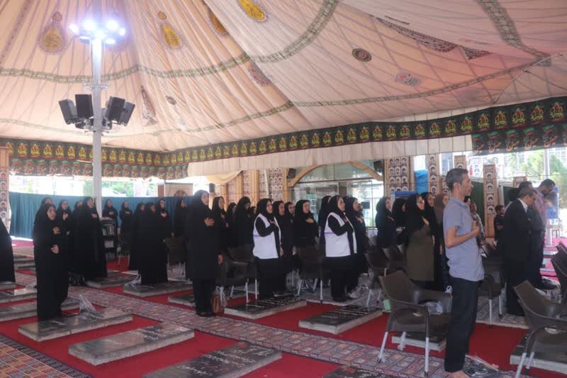 تجدید میثاق مدیرکل و کارکنان بهزیستی استان کرمان با آرمان‌های شهدای انقلاب