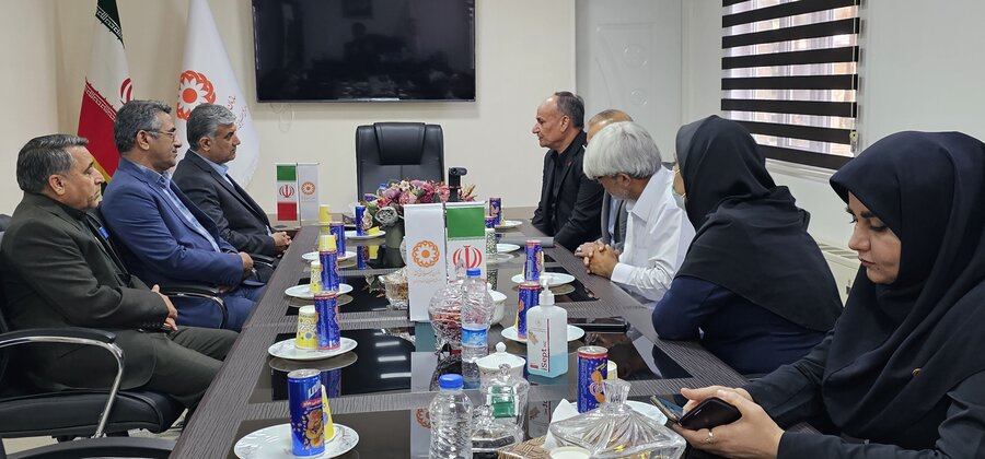 مدیرکل کمیته امداد امام خمینی (ره) با شورای معاونین بهزیستی استان دیدار کرد