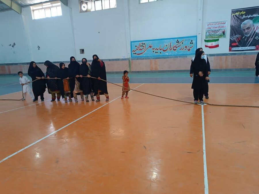 برگزاری جشنواره بازیهای بومی محلی ویژه بانوان سرپرست خانوار درشهرستان زهک