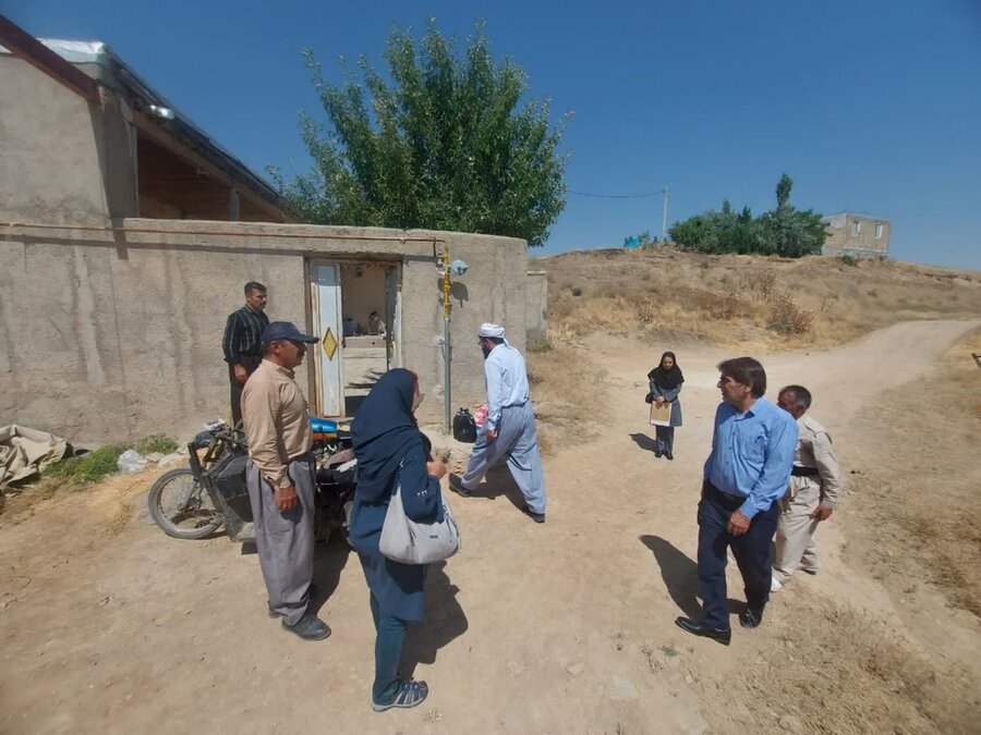 نشست مدیر بهزیستی سنندج با بخشدار و دهیاران منطقه حسین آباد