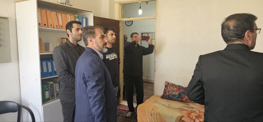بازدید دادستان شاهین دژ از مرکز ترک اعتیاد زندگی دوباره بهزیستی شاهین دژ