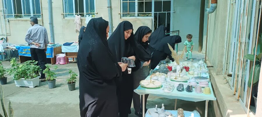 افتتاح نمایشگاه دستاوردهای معلولین بهزیستی شهرستان شاهین دژ