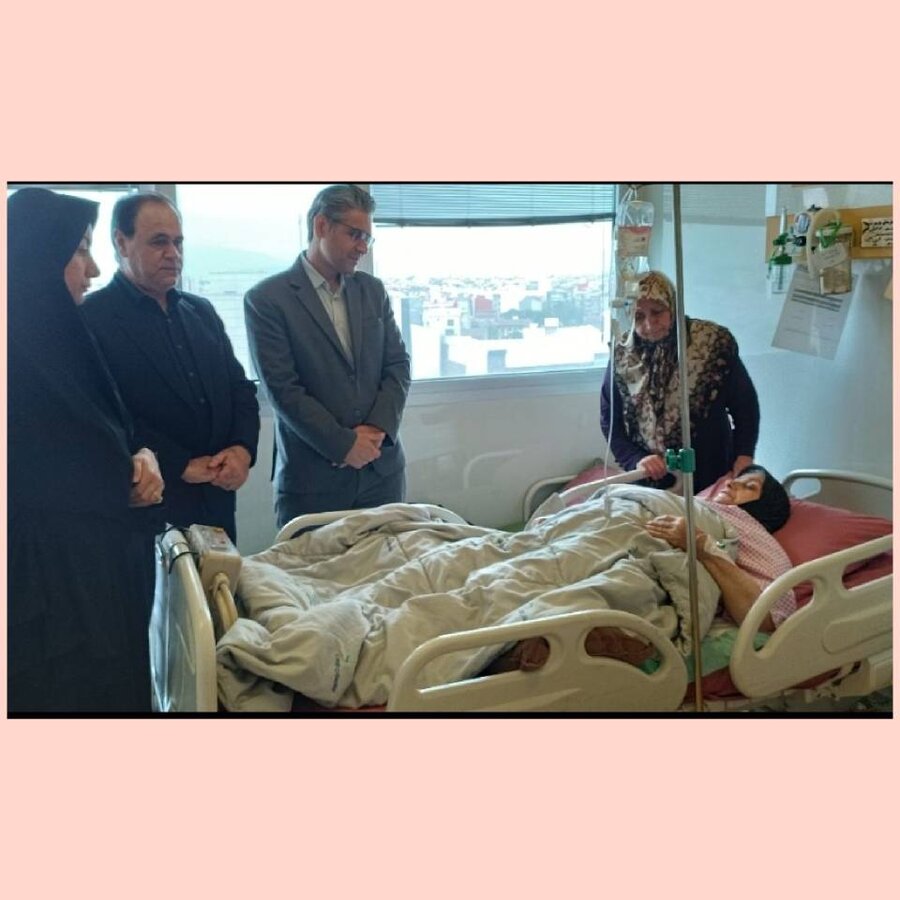 عیادت از مادر شهیدان امام پناهی در یکی از بیمارستان‌های شهر رشت