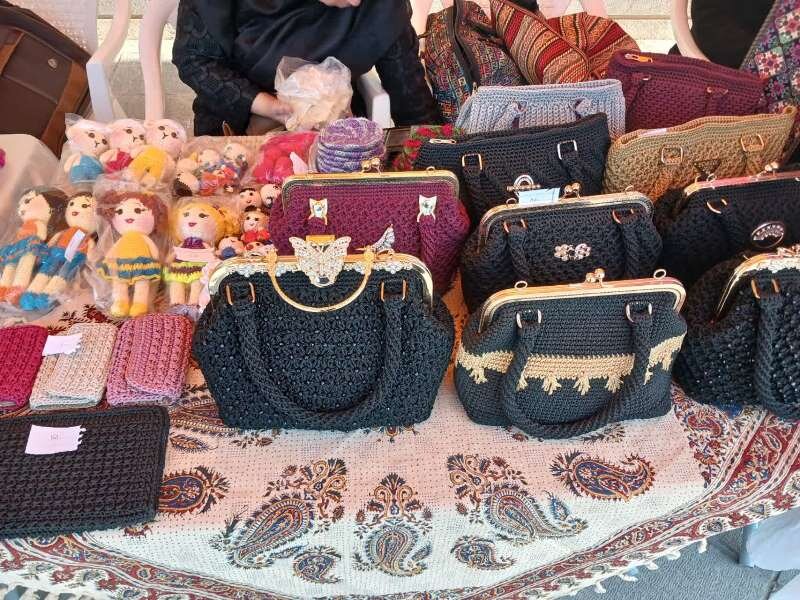 بازارچه فروش دستاوردهای بانوان سرپرست خانوار برپا شد