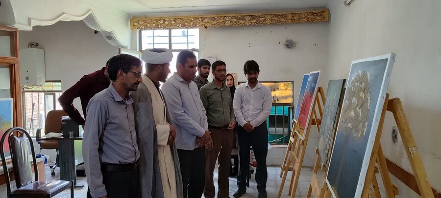 افتتاح نمایشگاه نقاشی مددجویان کم توان بهزیستی شهرستان گنبکی