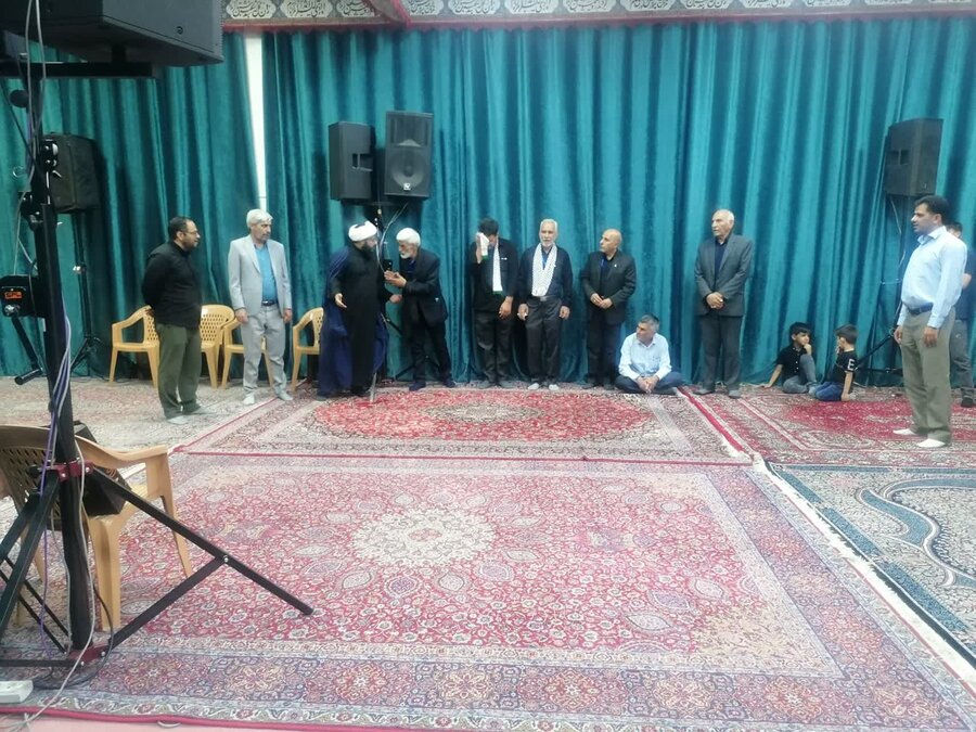 تجلیل از پیرغلامان حسینی تجلیل از پیرغلامان حسینی