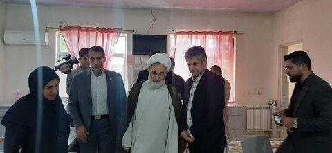 بازدید نماینده ولی فقیه در گیلان از مرکز نگهداری سالمندان سرای محبت انزلی