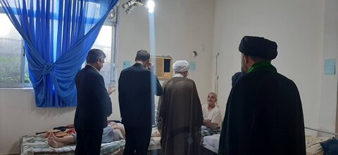 بازدید نماینده ولی فقیه در گیلان از مرکز نگهداری سالمندان سرای محبت انزلی